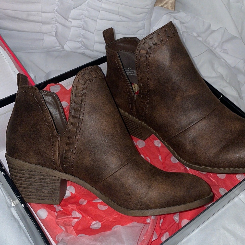 Brown boots